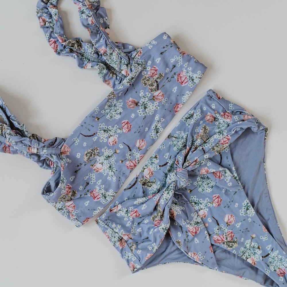 WEWOREWHAT Floral Bikini